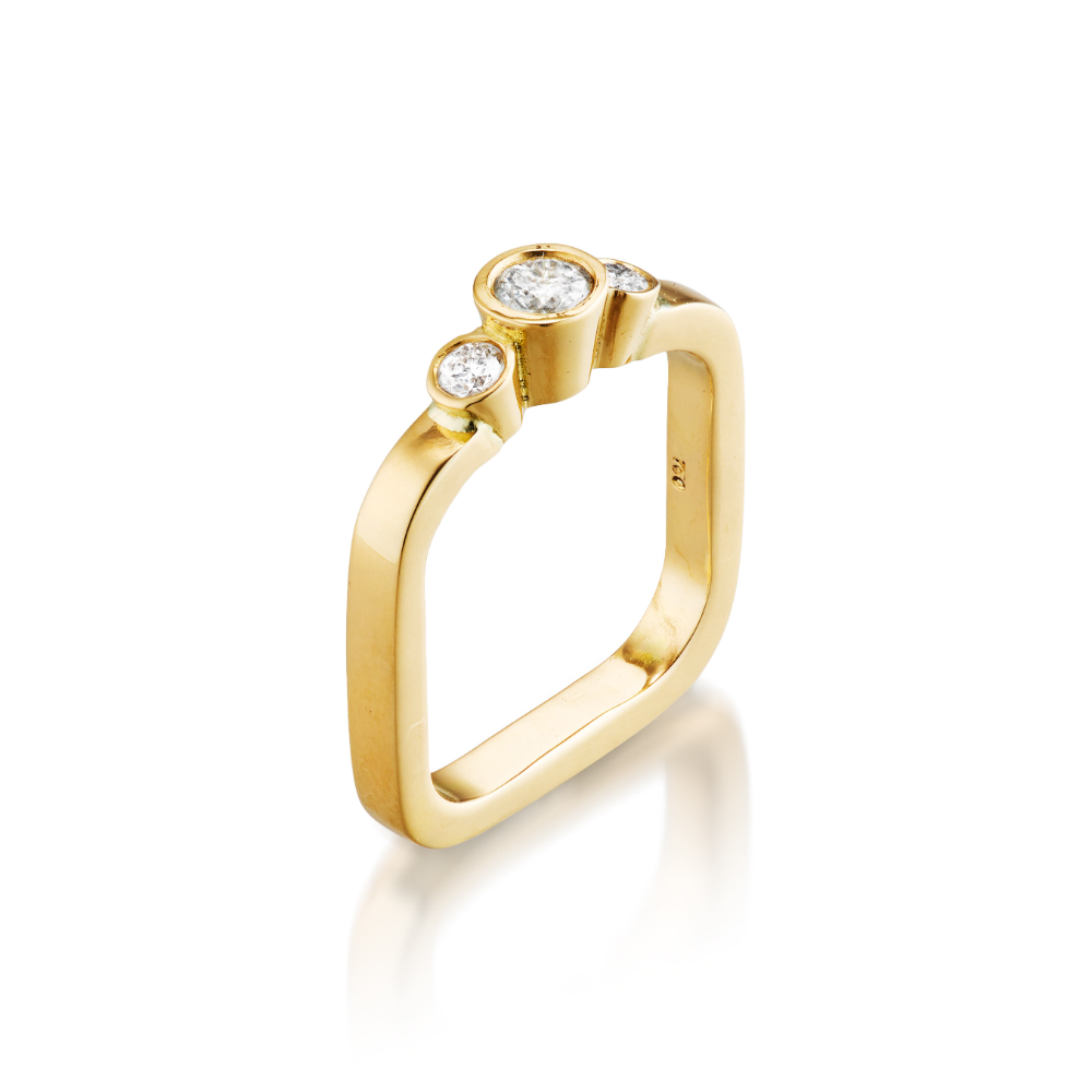 Firkantet tre stens ring